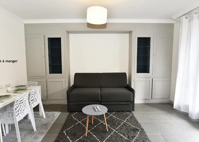 Confortable T2 Avec Parking Prive Au Centre De Brive